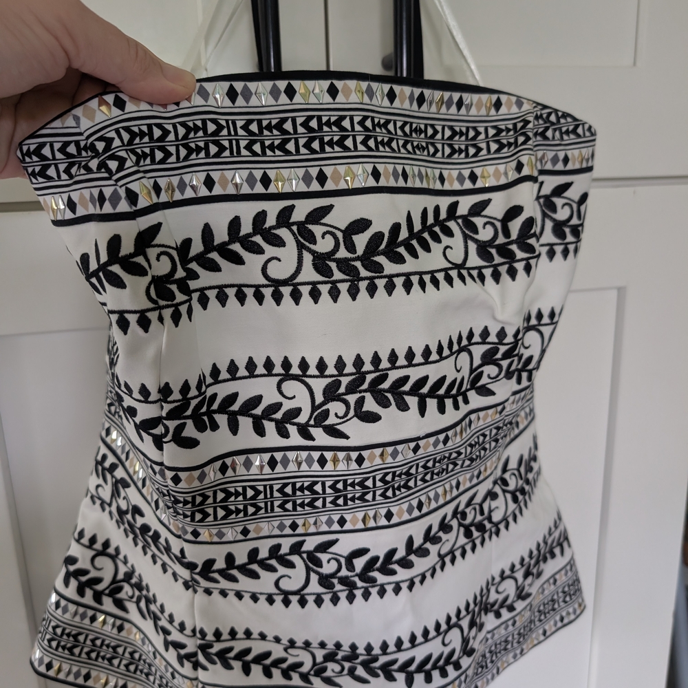Strapless Black & White Embroidered Pattern Women’s Corset Top